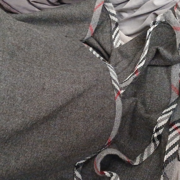 V. Fraas plaid trim open faced cape - Picture 6 of 9